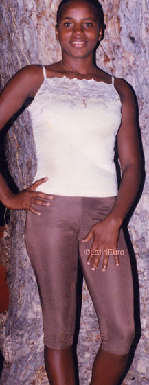 Date this voluptuous Jamaica girl Sonia from  N3507