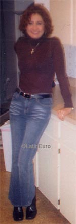 Date this attractive Honduras girl Reina from San Pedro Sula N3612