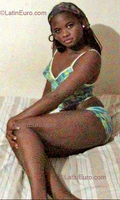 Date this lovely Any Country girl Reina from  N405