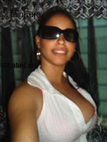 Date this pretty Dominican Republic girl Yinet from Baracoa N417