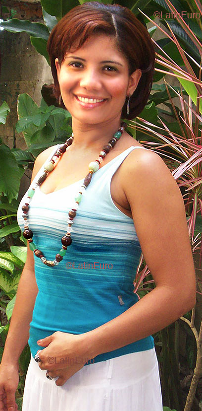 Date this gorgeous Dominican Republic girl Grisel from San Cristobal N422