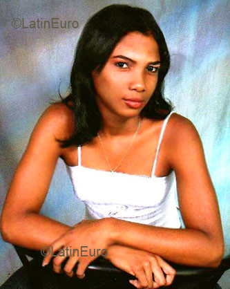 Date this hard body Dominican Republic girl Gladys from San Francisco de Macoris N469