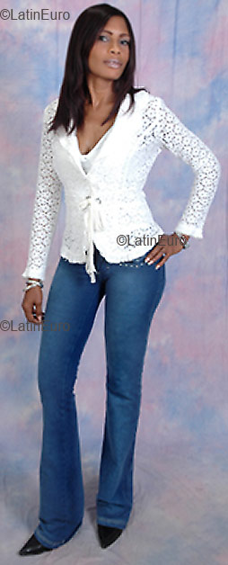 Date this lovely Dominican Republic girl Miosotis from Santo Domingo N485