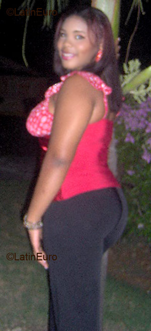 Date this funny Dominican Republic girl Falia from Santo Domingo N489