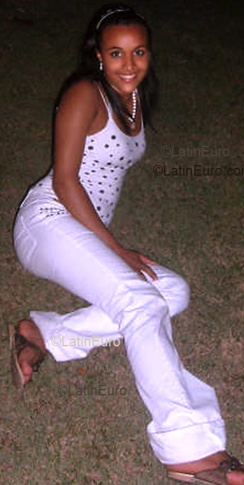 Date this young Dominican Republic girl Sindy from Santiago N550
