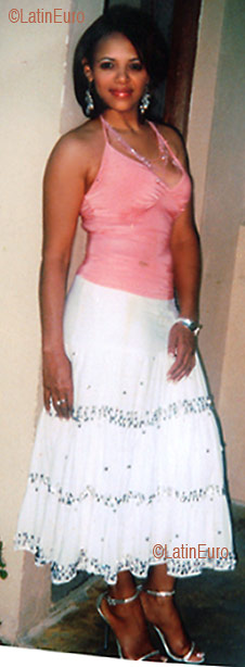 Date this good-looking Any Country girl Raysa from  N644