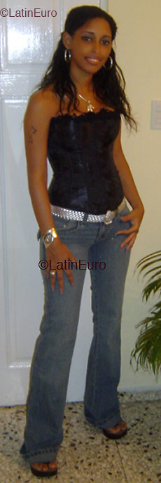 Date this hard body Dominican Republic girl Yohanna from La Romana N689