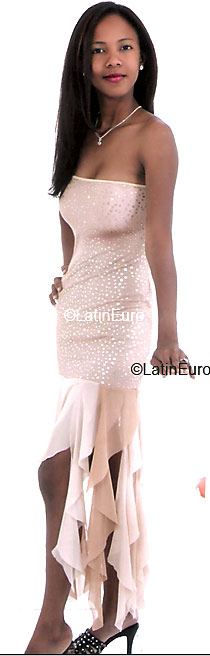 Date this pretty Dominican Republic girl Yeimi from La Romana N758