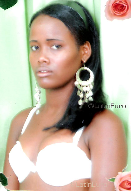 Date this hot Dominican Republic girl Karen from  N797