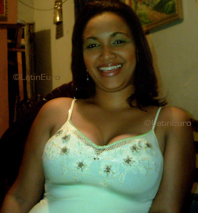 Date this hot Dominican Republic girl Michel from Santiago N798