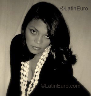 Date this nice looking Any Country girl Lisa from Santo Domingo N8