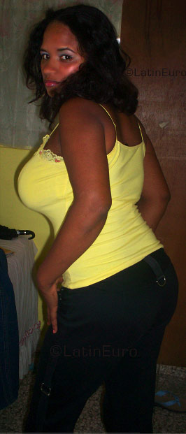 Date this lovely Dominican Republic girl Florangel from Santiago N845