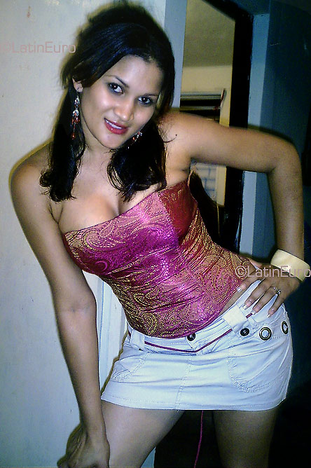 Date this funny Dominican Republic girl Karol from Montecristi N870