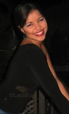 Date this georgeous Dominican Republic girl Stephanie from San Cristobal N927