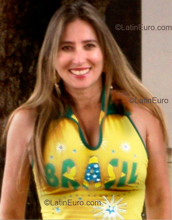 Date this young Brazil girl Leila from Franca B1381