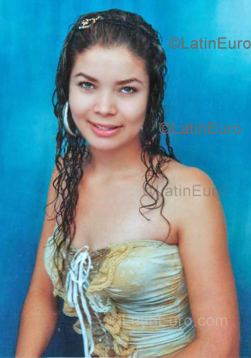 Date this young Colombia girl Yessica from  C8868