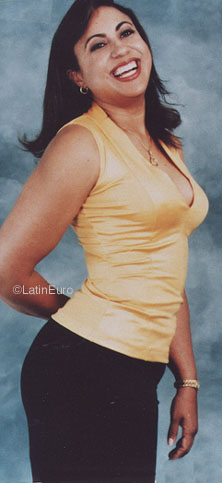 Date this good-looking Colombia girl Brigida from Bogota C145