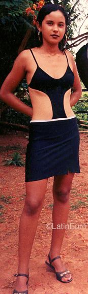 Date this sultry Brazil girl Luzemir from XAPURI B9953