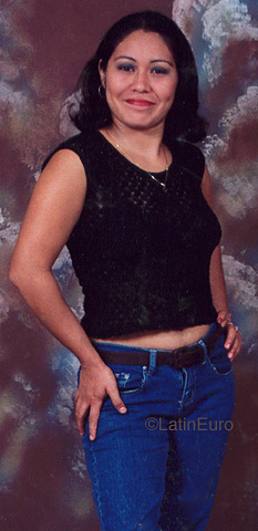 Date this passionate Honduras girl Silvia from San Pedro Sula N3826