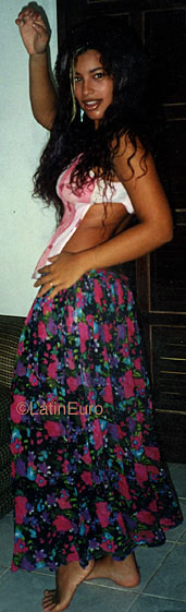 Date this pretty Brazil girl Fabiana from RIO DAS OSTRAS B9637