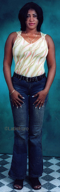 Date this stunning Dominican Republic girl Donys from Santiago N3764