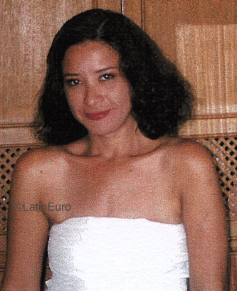 Date this attractive Brazil girl Norma from SALVADOR B9511