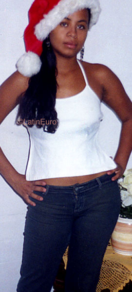 Date this attractive Brazil girl Patricia from ITABIRA B9441