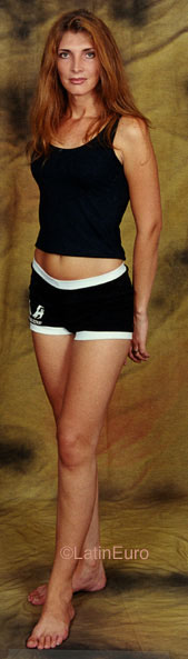 Date this delightful Brazil girl Amanda from BLUMENAU B9382