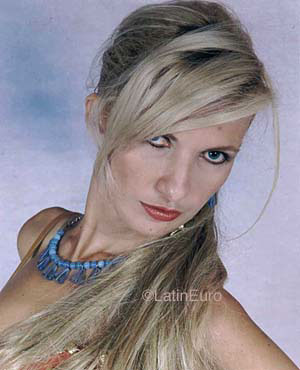 Date this beautiful Brazil girl Herlane from CAMPO LIMPO B9370