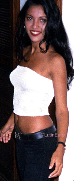 Date this happy Brazil girl Maria from PARAUAPEBAS B9436