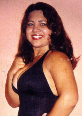 Date this happy Brazil girl Antonia from FORTALEZA B9074