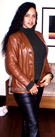 Date this voluptuous Brazil girl Paola from JUIZ DE FORA B8860