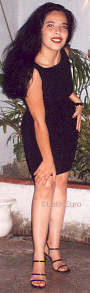 Date this charming Peru girl Edith from Lima N3946