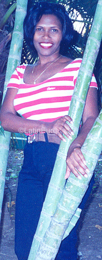 Date this georgeous Dominican Republic girl Yenny from  N3965