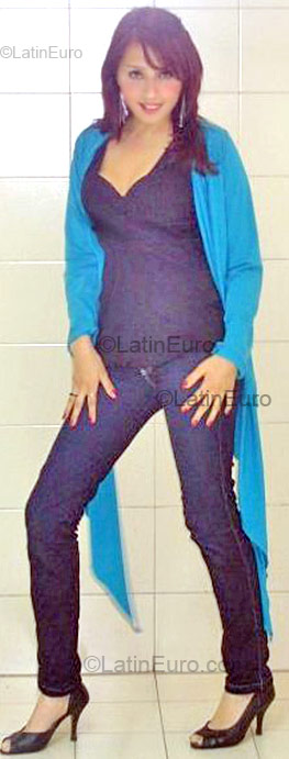 Date this gorgeous Colombia girl Ana Maria from Bogota CO46