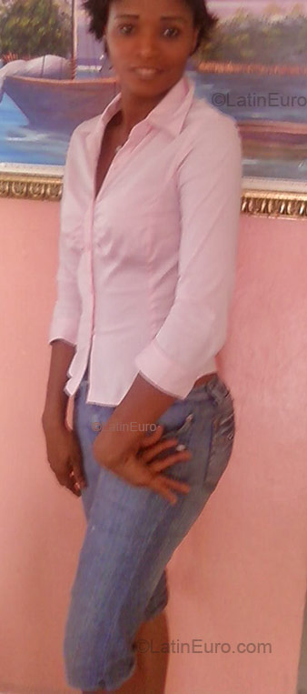 Date this tall Dominican Republic girl Maria Noreyi from La Delica DO46