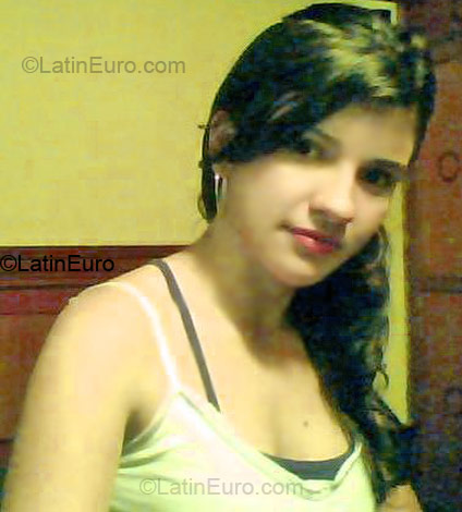 Date this funny Colombia girl Mary from Bogota CO55