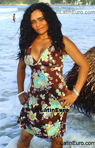Date this beautiful Brazil girl Marta from Natal BR133