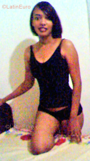 Date this athletic Dominican Republic girl Evelyna from La Romana DO116