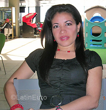 Date this hard body Dominican Republic girl Benny from Santo Domingo DO125