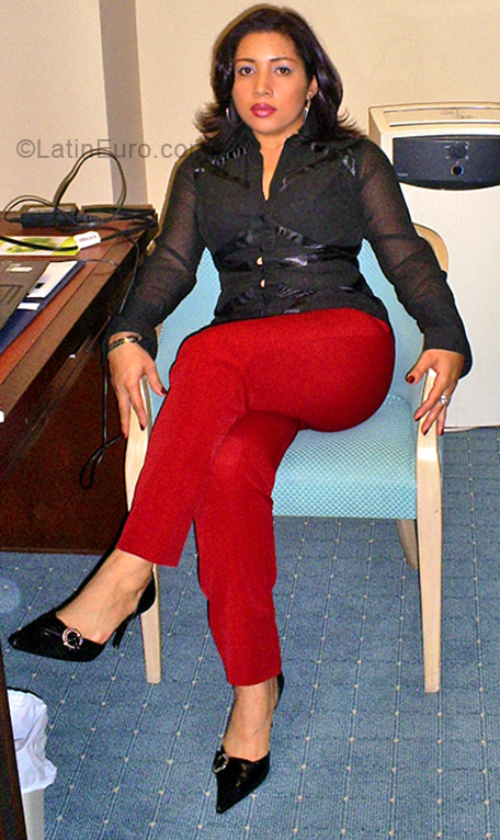 Date this voluptuous Colombia girl Angela from Dosquebradas CO173