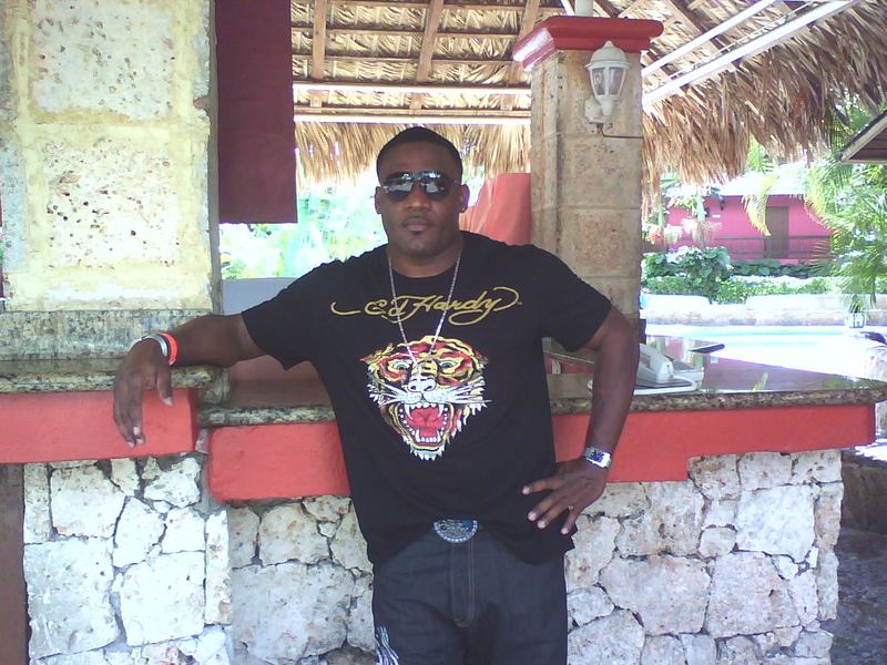 Date this athletic United States man Mall33 from New Orleans US418