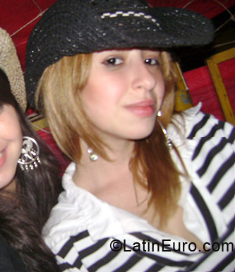 Date this funny Brazil girl Patricia from Iepe BR283