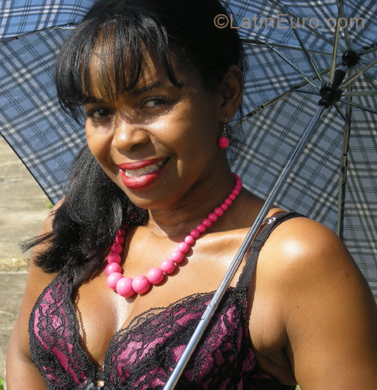 Date this stunning Dominican Republic girl Margarita from Santo Domingo DO216