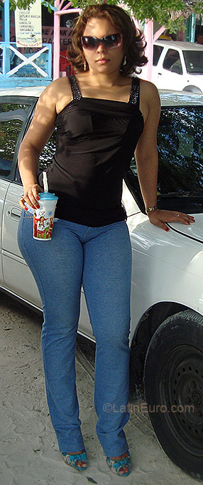Date this charming Dominican Republic girl Mabel from Santo Domingo DO234