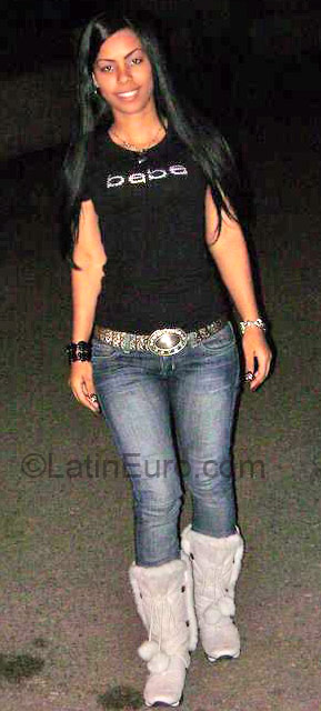Date this pretty Dominican Republic girl Leena from Santiago DO245