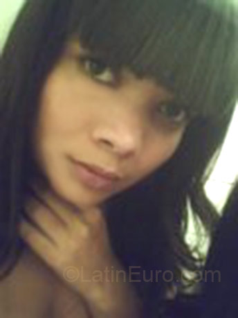 Date this exotic Brazil girl Damiris Cristina from Sao Carlos BR350