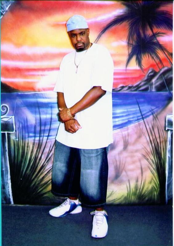 Date this fun United States man Raymond from Philadelphia US715