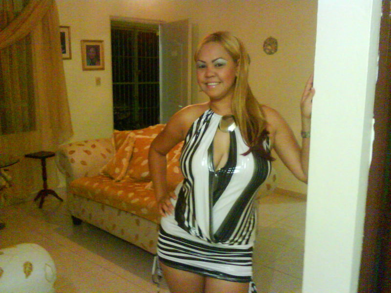 Date this charming Dominican Republic girl Sweetland from Santiago De Los Caballeros DO270