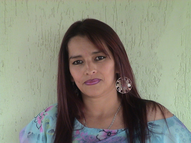 Date this happy Colombia girl Marthacolo from Cali CO325
